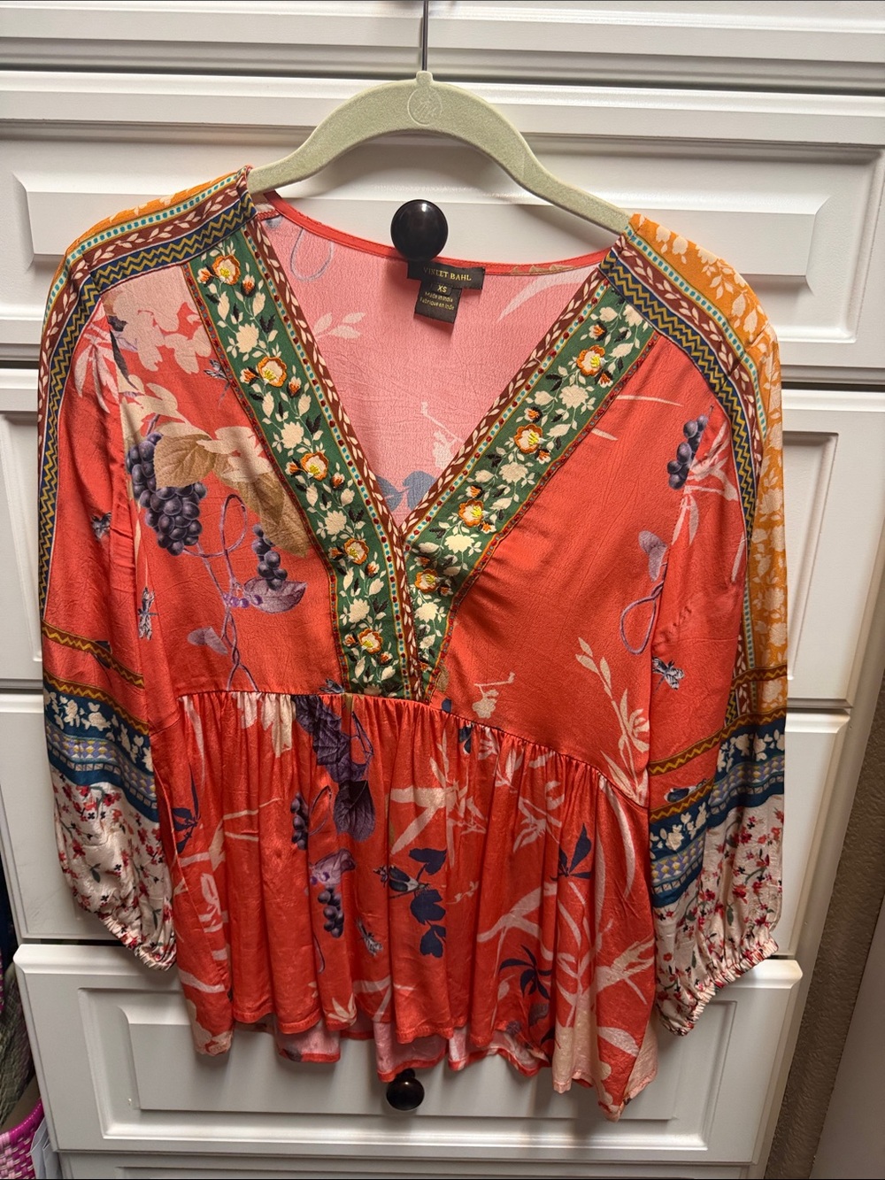 Anthropologie Vineet Bahl Coral Floral Boho V-Neck Tunic with Green Trim XS